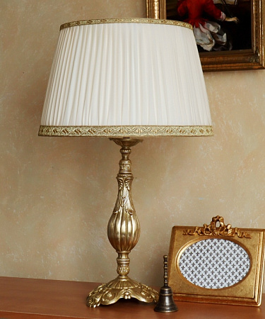 Настольная лампа С 574  латунь из Италии в наличии и на заказ в Москве - spaziodecor.ru