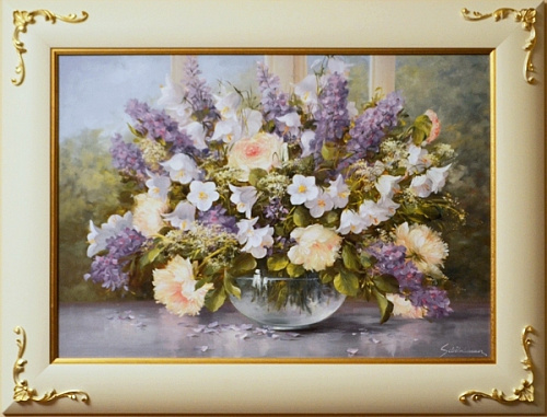 Картина  5276 A букет цветов в белой раме с золотым декором для спальни