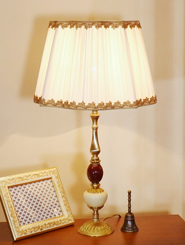 Настольная лампа С 331